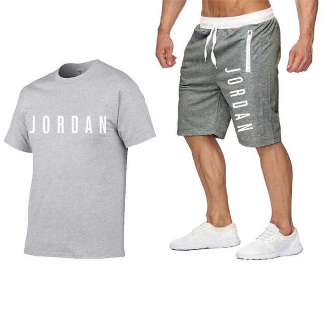 2020 men's summer sports suit short sleeve T-shirt + shorts new fashion men's casual suit shorts + T-shirt 2 pieces